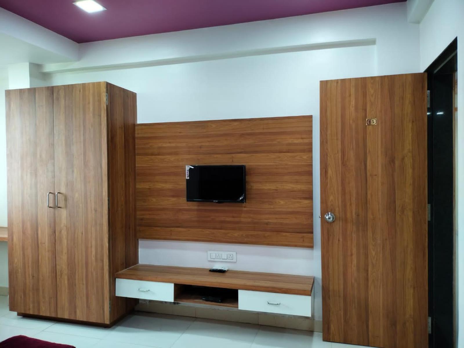 Hotel Shreejay Mahad Exterior photo